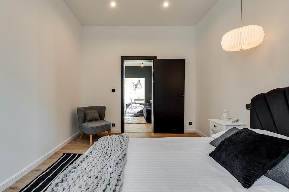 Jan III Sobieski - Luksusowy Apartament L Z Darmowym Prywatnym Parkingiem グリヴィツェ エクステリア 写真